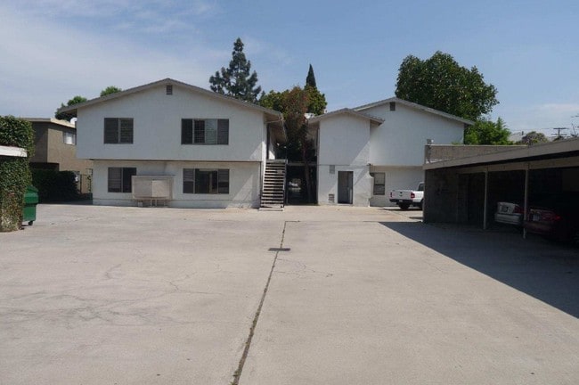 Building Photo - 13520 Victory Blvd