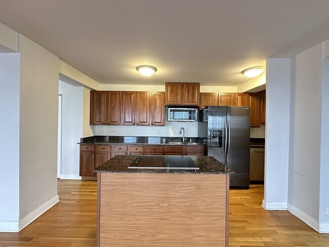 Foto del edificio - 4180 N Marine Dr