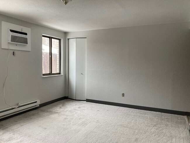 Foto del edificio - 503 Kellywood Mnr