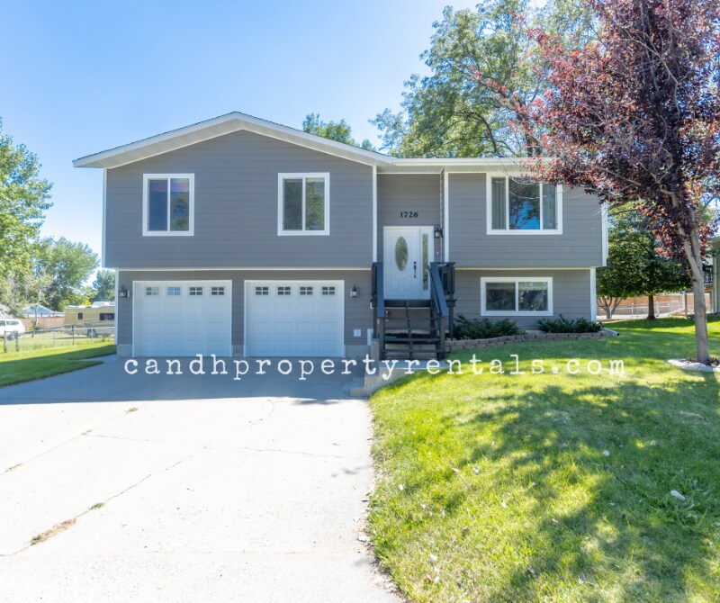 Primary Photo - 1726 Broadview Dr