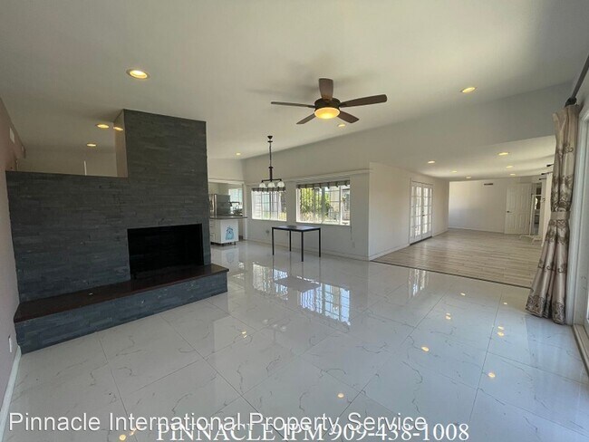 Building Photo - 3 br, 4 bath House - 2400 Siwanoy Drive