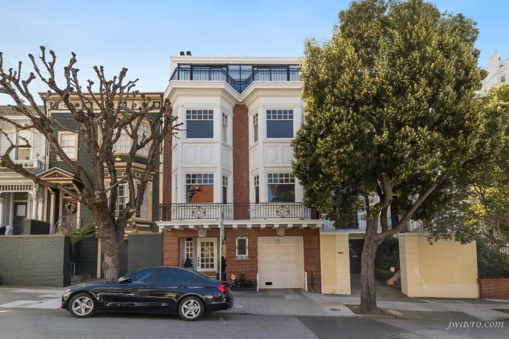 Primary Photo - 2439 Pacific Ave