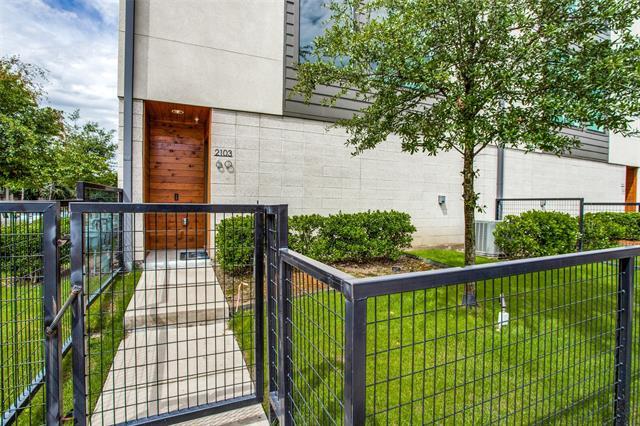 Foto principal - 2103 Bennett Ave