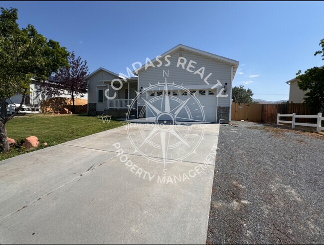 Foto del edificio - 786 540 N