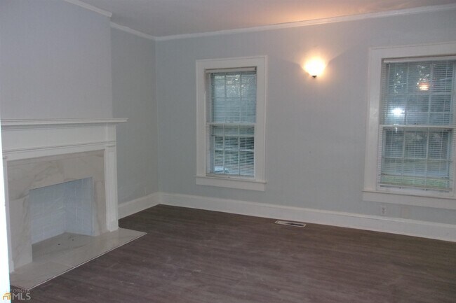 Building Photo - 3359 Hemphill St
