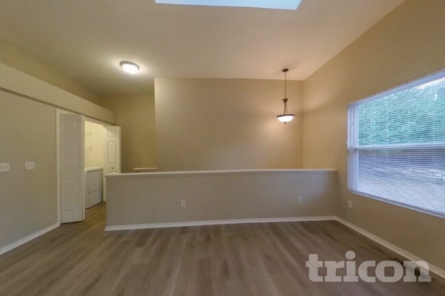Building Photo - 8195 Radcliff Dr
