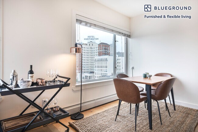 Foto del edificio - 899 Pine St