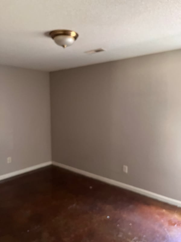 Building Photo - 514 W Ripley Ave
