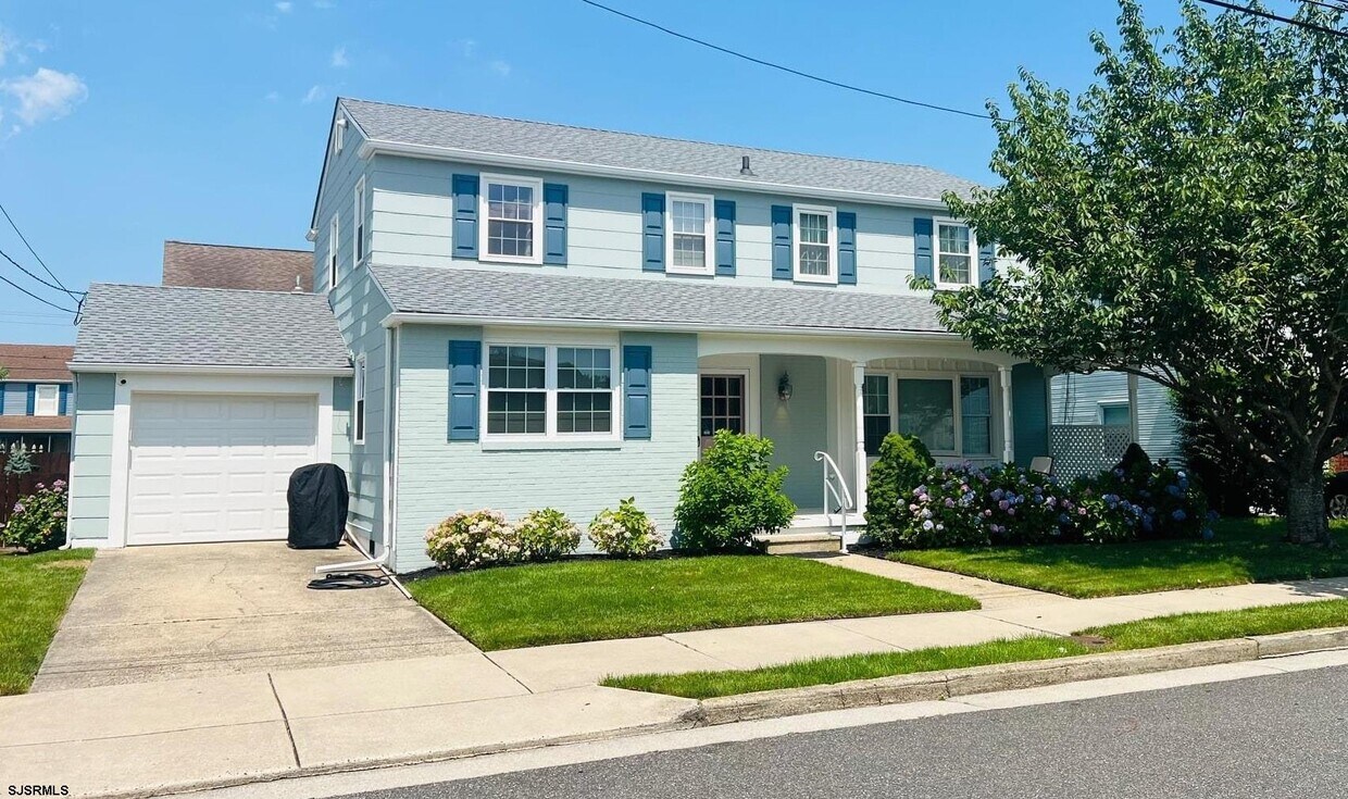 Foto principal - 611 N Delavan Ave