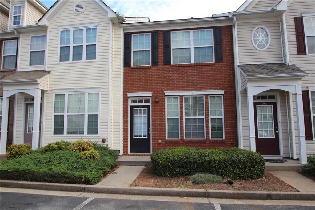 Foto principal - 2729 Heathrow Dr