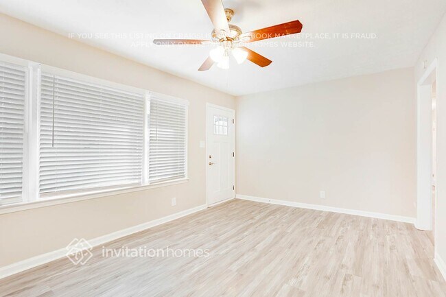 Building Photo - 2679 Carriage Ln