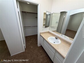 Building Photo - 7174 Shadow Crest Dr
