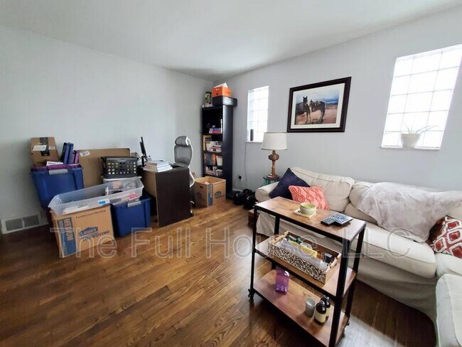Building Photo - 5165 Stanton Ave