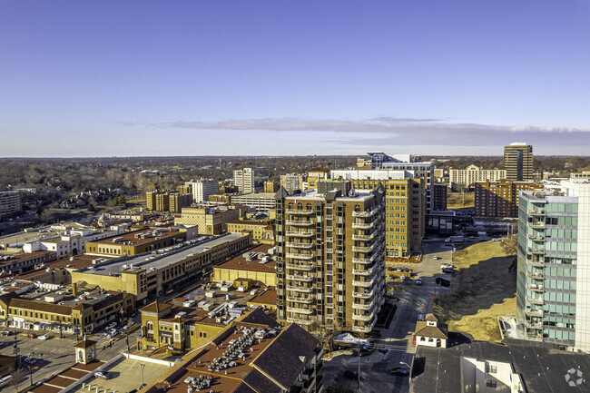 Aerial Photo - Townsend Place Condominiums