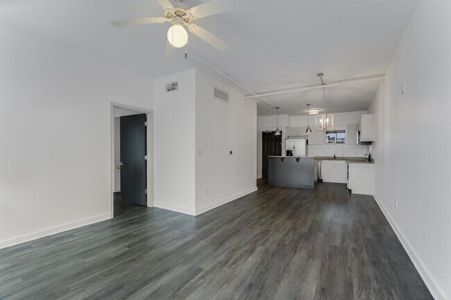 Foto del edificio - 711 W 26th St