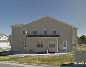 Building Photo - 3373 Chaparral Dr