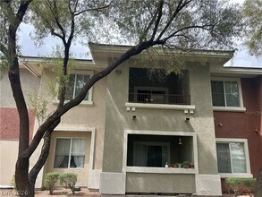 Building Photo - 904 Domnus Ln