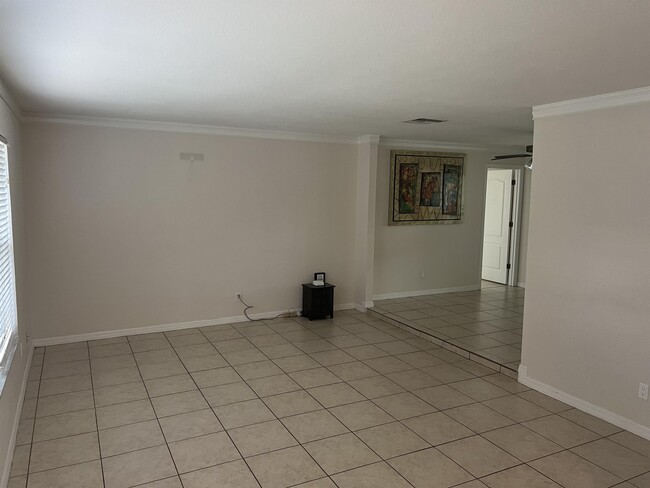 Building Photo - 804 Mimosa Dr