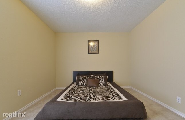 Foto del edificio - 10110 Westview Dr