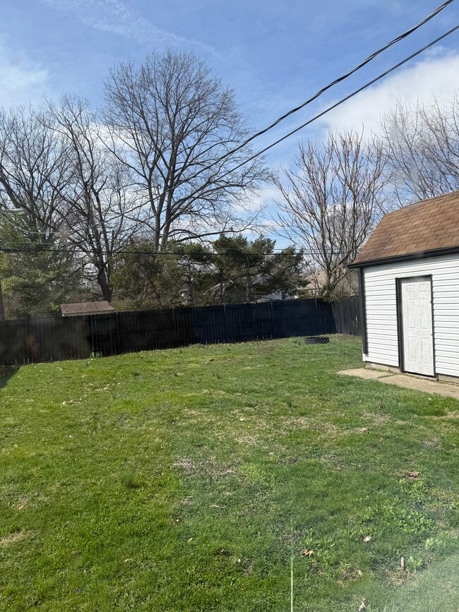 Foto del edificio - 320 S Roena St