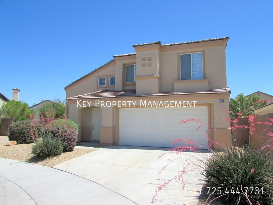 Foto principal - 3 BEDROOM 2 STORY IN THE NORTHWEST