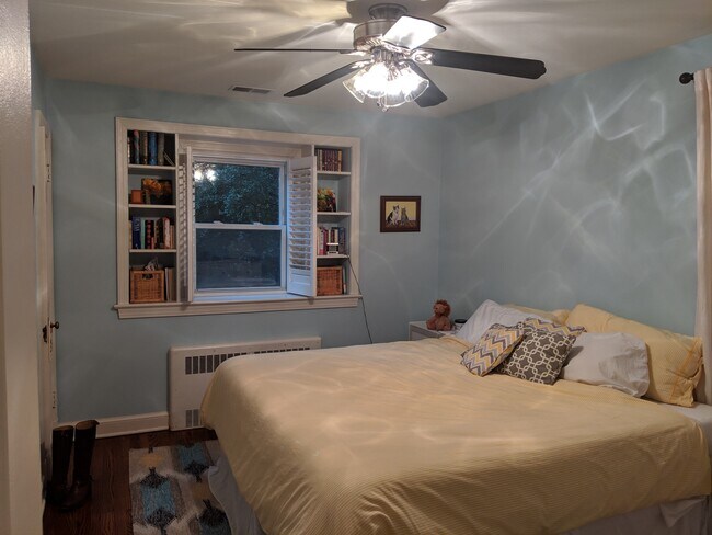 Master bedroom - 7207 13th Ave