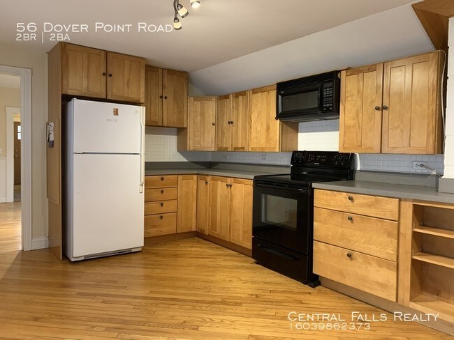 Building Photo - Single Family Home! Available Now !