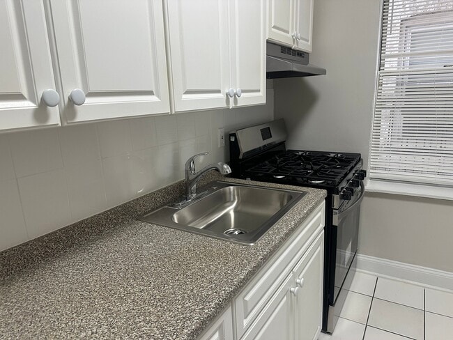 Photo - 332 61st St Apartment