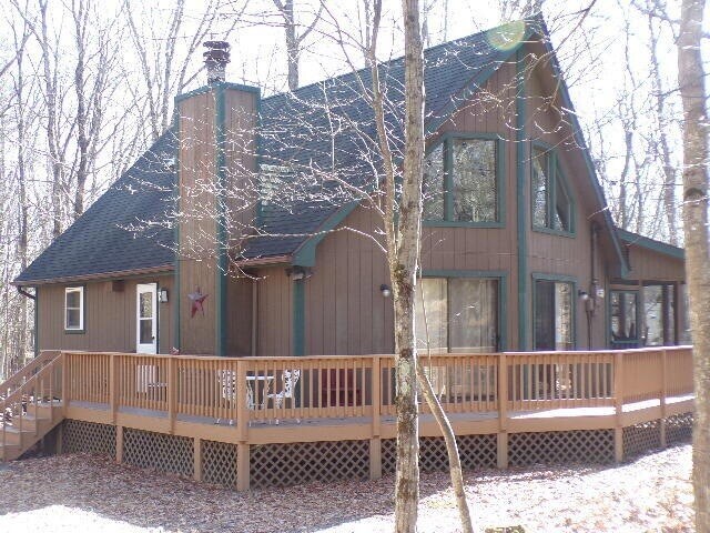 Foto del edificio - 64 Hugo Dr