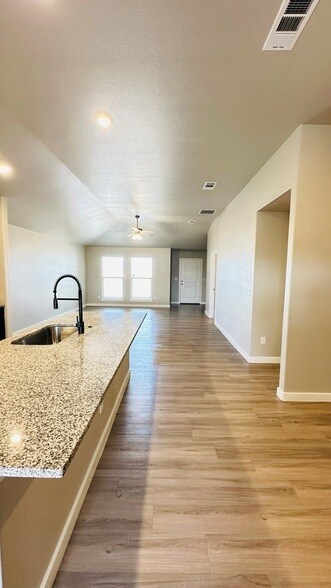 Foto del edificio - 7208 E County Rd 99