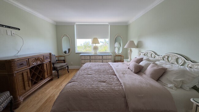 Foto del edificio - 5200 N Ocean Blvd