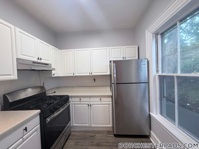 Building Photo - 25 Monadnock St