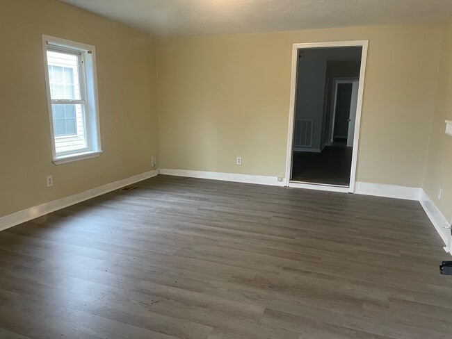 Photo - 423 E Castle St Townhome