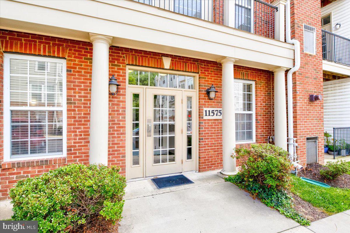 Primary Photo - 11575 Cavalier Landing Ct