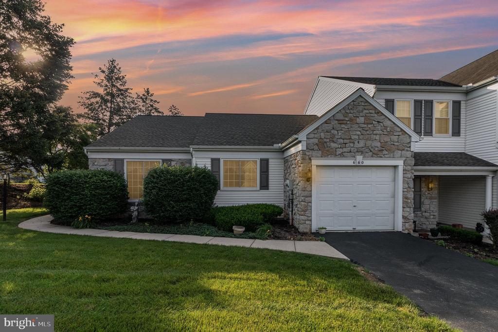 Primary Photo - 660 Springhouse Ln