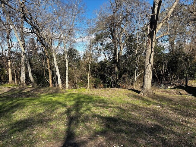 Foto del edificio - 100 Ross St