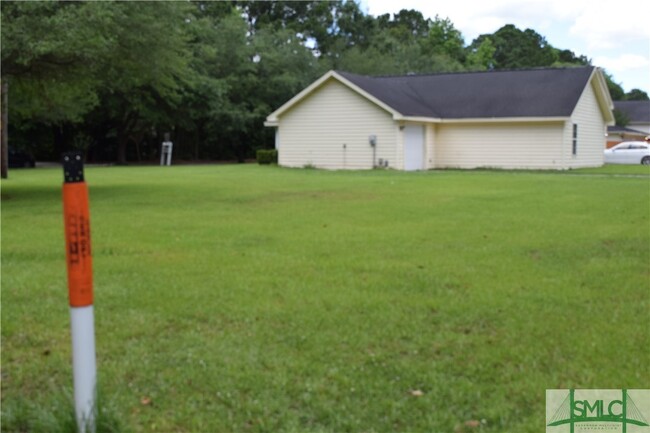 Building Photo - 102 Trellis Way