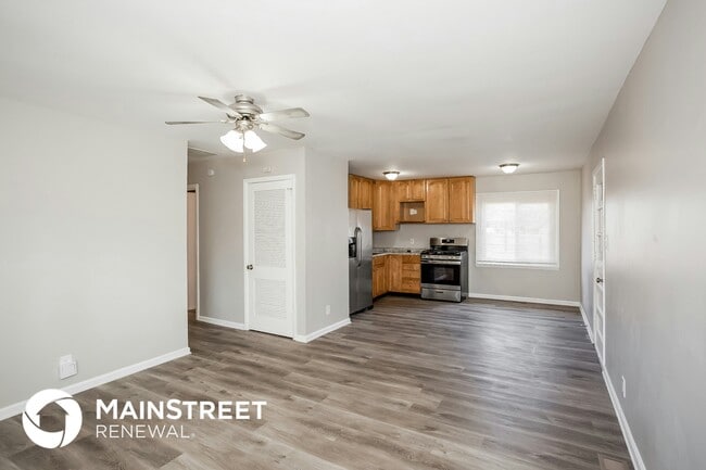 Foto del edificio - 5209 E White Ln
