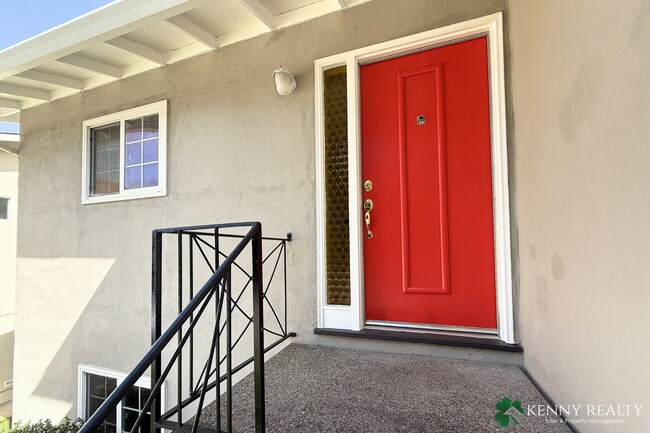 Foto del edificio - Spacious Remodeled 3 BD/2 BA Home, 2 Bonus Rooms & Large Backyard