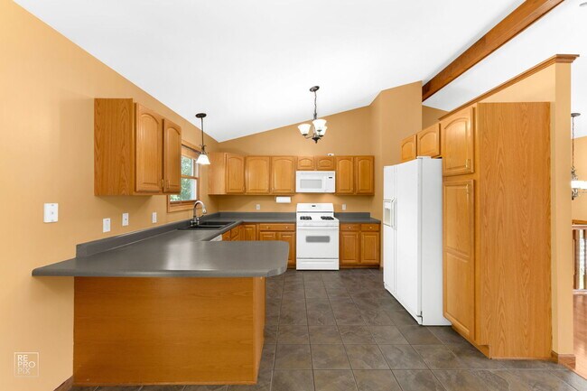 Building Photo - 3611 Fawn Grove