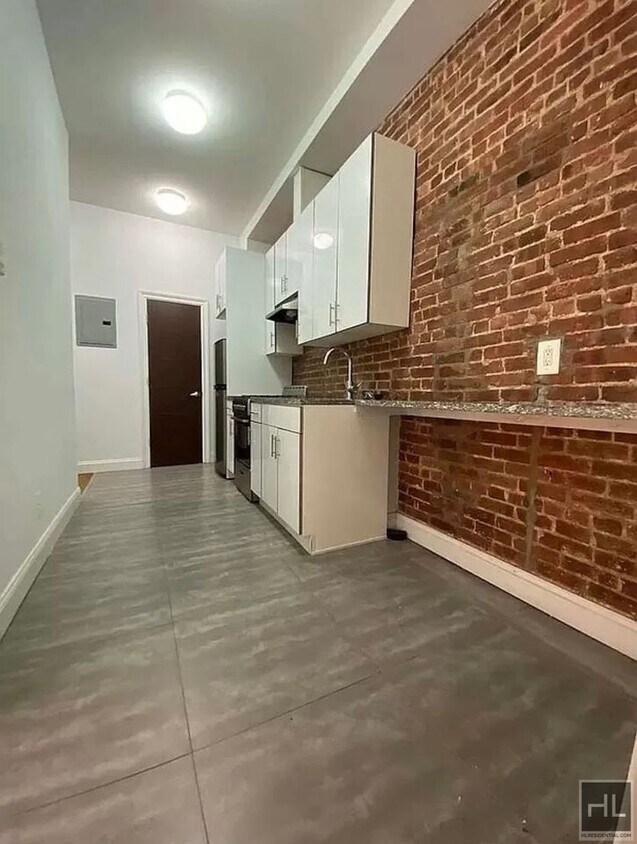 Primary Photo - WEST 139 STREET