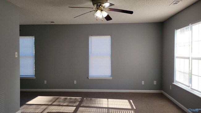 Foto del edificio - 6117 Melrose Rd NW