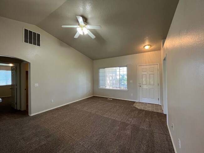 Building Photo - 16847 Bayou Way