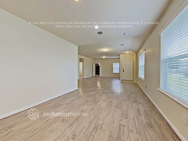 Building Photo - 19143 Canaras Ct