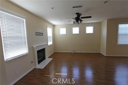 Foto del edificio - 8701 Belmont St