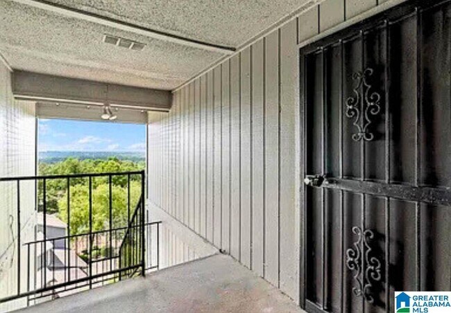 Foto del edificio - 422 Skyview Dr