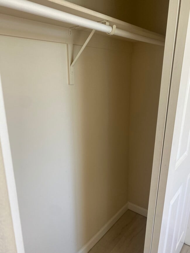 Photo - 185 Esfahan Dr House