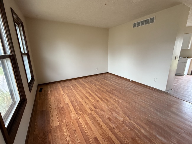 Building Photo - 5814 Laporte Dr