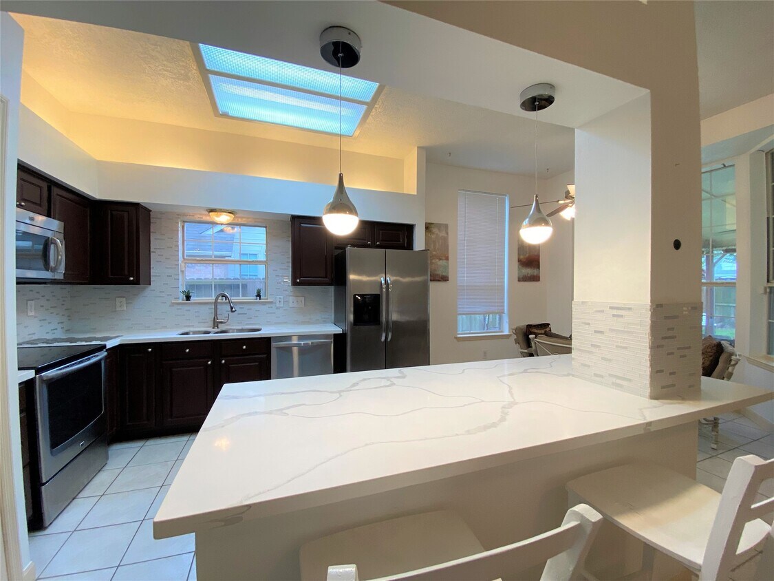 Foto del edificio - 6918 Springcrest Ct