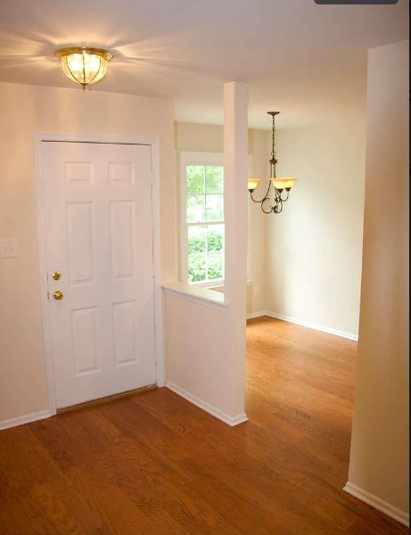 Building Photo - 218 Bromley Pl